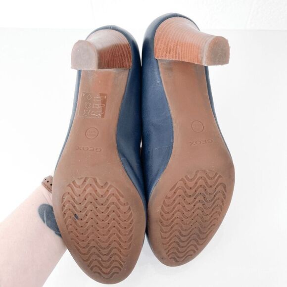 Geox Respira Womens Leather Slip On Almond Toe Pump High Heels Blue Size 39 - Picture 4 of 5
